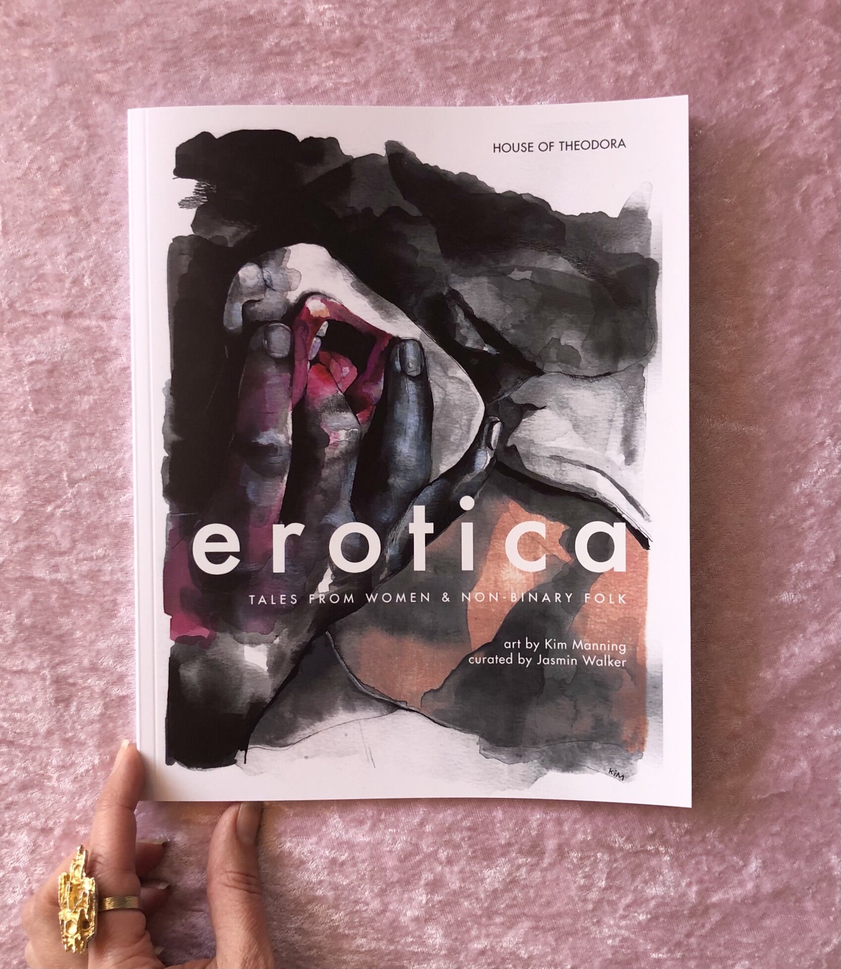 Oyinchoqlar bilan lesbian porno